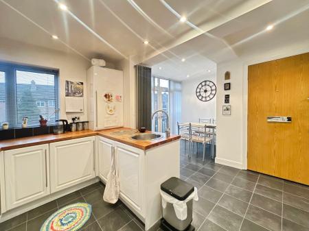 2 bedroom Flat for sale in Morrit Court, Benton, Newcastle upon Tyne, NE7