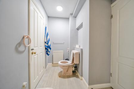 4 bedroom Terraced House for sale in Abington Avenue, Northampton, NN1