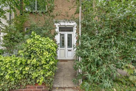 4 bedroom Terraced House for sale in Abington Avenue, Northampton, NN1