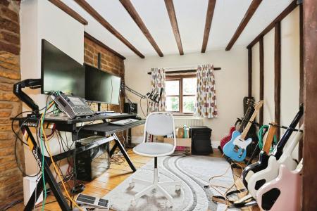 4 bedroom Semi-detached house for sale in Bridle Lane, Cold Ashby, NN6