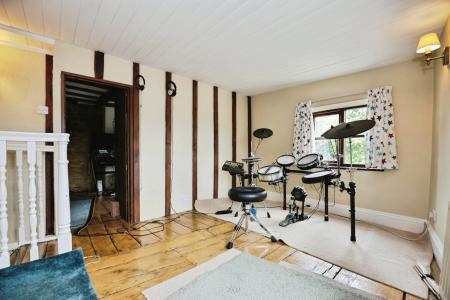 4 bedroom Semi-detached house for sale in Bridle Lane, Cold Ashby, NN6