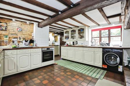 4 bedroom Semi-detached house for sale in Bridle Lane, Cold Ashby, NN6