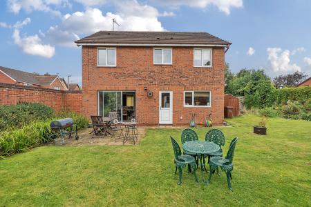 4 bedroom Detached house for sale in Collingcroft Close, East Hunsbury, Northampton, NN4