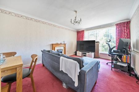 2 bedroom Flat for sale in Conifer Rise, Westone, Northampton, NN3