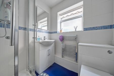 2 bedroom Flat for sale in Conifer Rise, Westone, Northampton, NN3