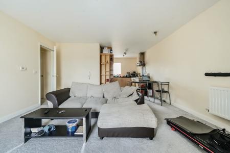 2 bedroom Flat for sale in The Square, Upton, Northampton, NN5