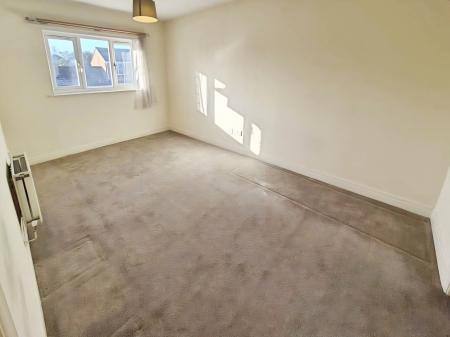 4 bedroom Detached house to let in Rufford Avenue, Abington Vale, Northampton, NN3