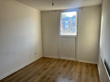 4 bedroom Terraced House to let in Brownlow Court, Lumbertubs, Northampton, NN3