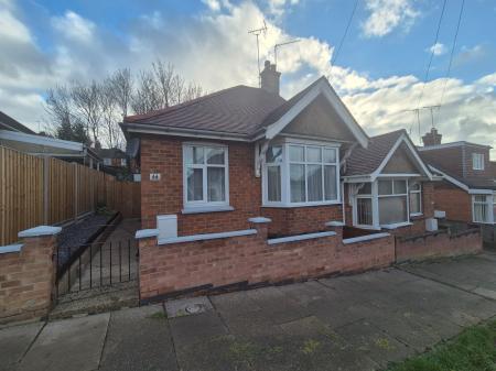 2 bedroom Bungalow to let in Norton Road, Kingsthorpe, NN2