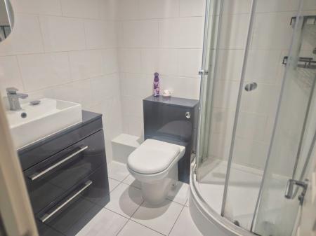 1 bedroom Flat to let in High Street, Thrapston, Kettering, NN14