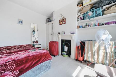 3 bedroom Terraced House for sale in Perry Street, Abington, Northampton, NN1