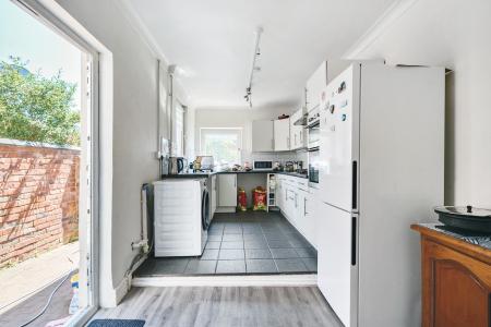 3 bedroom Terraced House for sale in Perry Street, Abington, Northampton, NN1