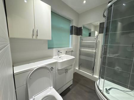 2 bedroom Bungalow to let in Holmwood Close, Duston, Northampton, NN5