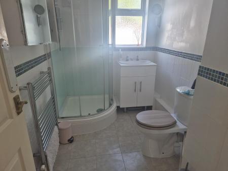 2 bedroom Flat to let in Porlock Close, Northampton, Duston, NN5
