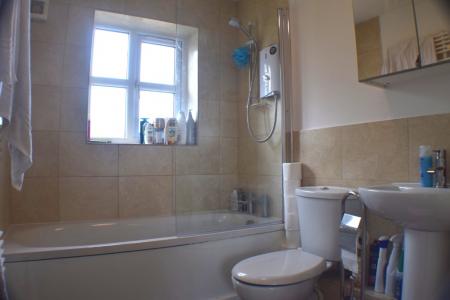 2 bedroom Semi-detached house to let in Beddoes Close, Wootton, Northampton, NN4