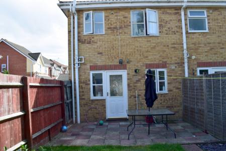 2 bedroom Semi-detached house to let in Beddoes Close, Wootton, Northampton, NN4