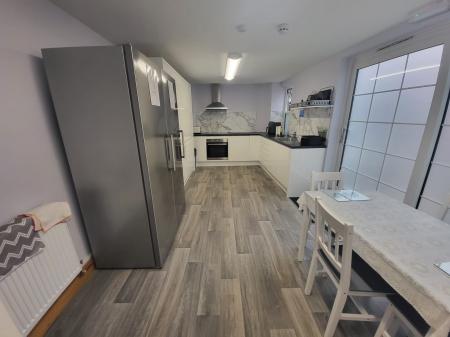 1 bedroom House of Multiple Occupation to let in Albion Place, Abington, Northampton, NN1