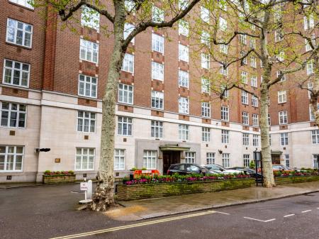 Chesterfield Gardens, W1J