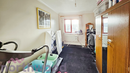 5 bedroom Detached house for sale in Broadland Drive, Thorpe End, NR13