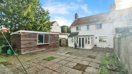 3 bedroom Semi-detached house for sale in Sandy Lane, Taverham, NR8