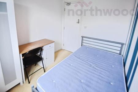 6 bedroom Detached house to let in Rimer Close, Norwich, NR5