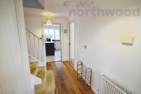 6 bedroom Detached house to let in Rimer Close, Norwich, NR5