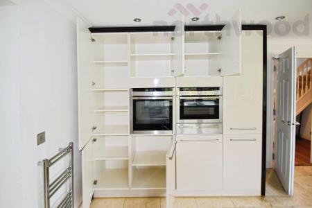 6 bedroom Detached house to let in Rimer Close, Norwich, NR5