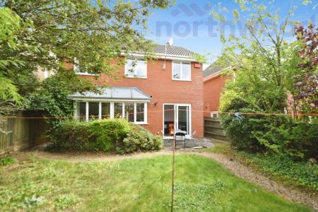 6 bedroom Detached house to let in Rimer Close, Norwich, NR5