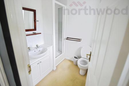 6 bedroom Detached house to let in Rimer Close, Norwich, NR5