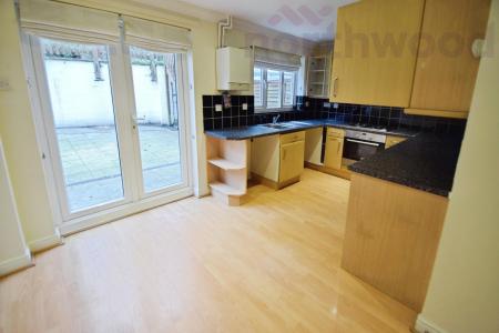 4 bedroom Town house to let in Lime Kiln Mews, Norwich, NR3