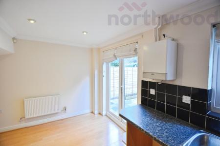 4 bedroom Town house to let in Lime Kiln Mews, Norwich, NR3