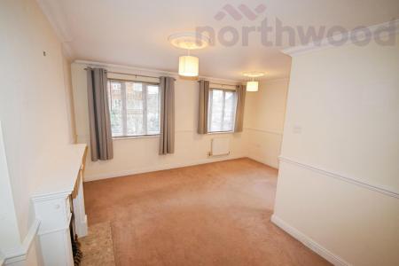 4 bedroom Town house to let in Lime Kiln Mews, Norwich, NR3