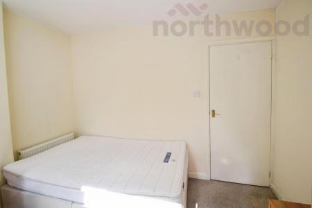 4 bedroom Terraced House to let in Lound Road STUDENT, Norwich, NR4