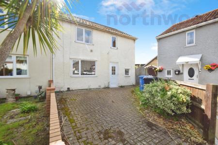 4 bedroom Terraced House to let in Lound Road STUDENT, Norwich, NR4