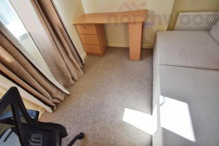 4 bedroom Terraced House to let in Lound Road STUDENT, Norwich, NR4