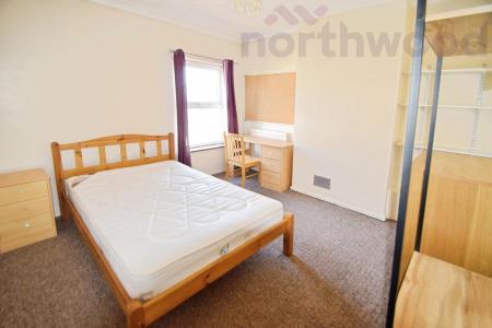 4 bedroom Terraced House to let in Avenue Road STUDENT, Norwich, NR2