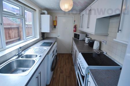 4 bedroom Terraced House to let in Avenue Road STUDENT, Norwich, NR2