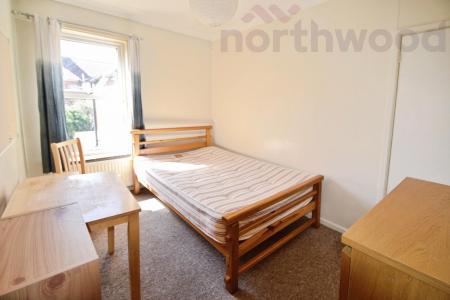 4 bedroom Terraced House to let in Avenue Road STUDENT, Norwich, NR2
