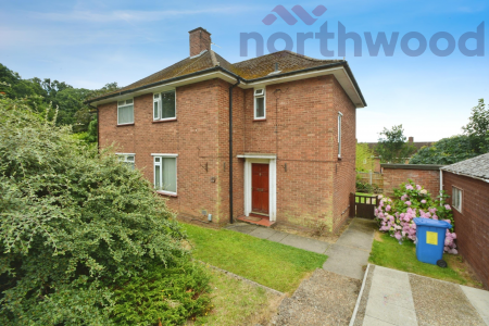 4 bedroom Semi-detached house to let in Brereton Close STUDENT, West Earlham, Norwich, NR5