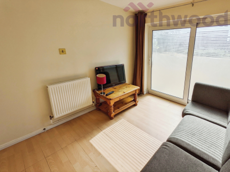 3 bedroom Flat to let in Russet Grove STUDENT, Norwich, NR4