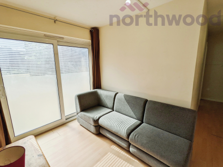 3 bedroom Flat to let in Russet Grove STUDENT, Norwich, NR4