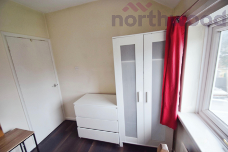 4 bedroom Semi-detached house to let in Beverley Road STUDENT, Norwich, NR5
