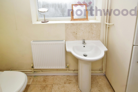 4 bedroom Semi-detached house to let in Beverley Road STUDENT, Norwich, NR5