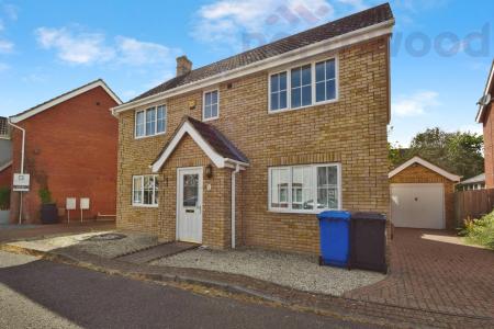 6 bedroom Detached house to let in Tizzick Close STUDENT, Three Score, Norwich, NR5