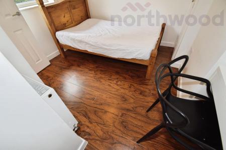 5 bedroom Semi-detached house to let in Rockingham Road, Norwich, NR5