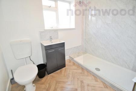 4 bedroom Semi-detached house to let in Beverley Road STUDENT, Norwich, NR5