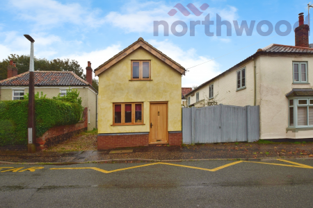 1 bedroom Cottage to let in High Street, Foulsham, Norwich, NR20