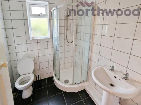 4 bedroom Bungalow to let in Bowthorpe Road, Norwich, NR5