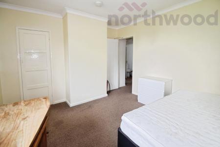 6 bedroom Semi-detached house to let in Buckingham Road STUDENT, Norwich, NR4