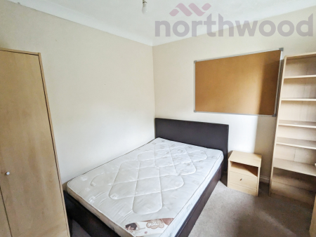 6 bedroom Semi-detached house to let in Friends Road STUDENT, Norwich, NR5